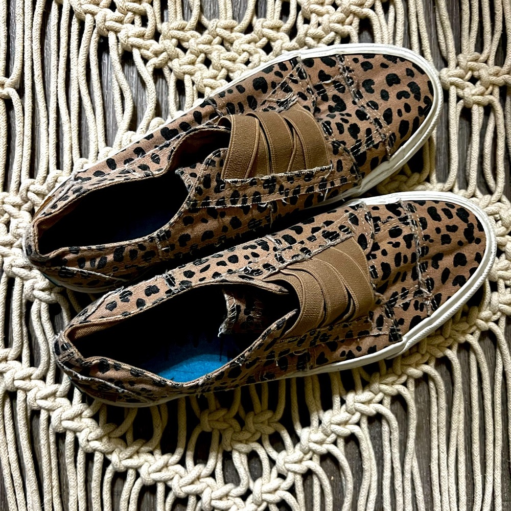 BLOWFISH SHOES